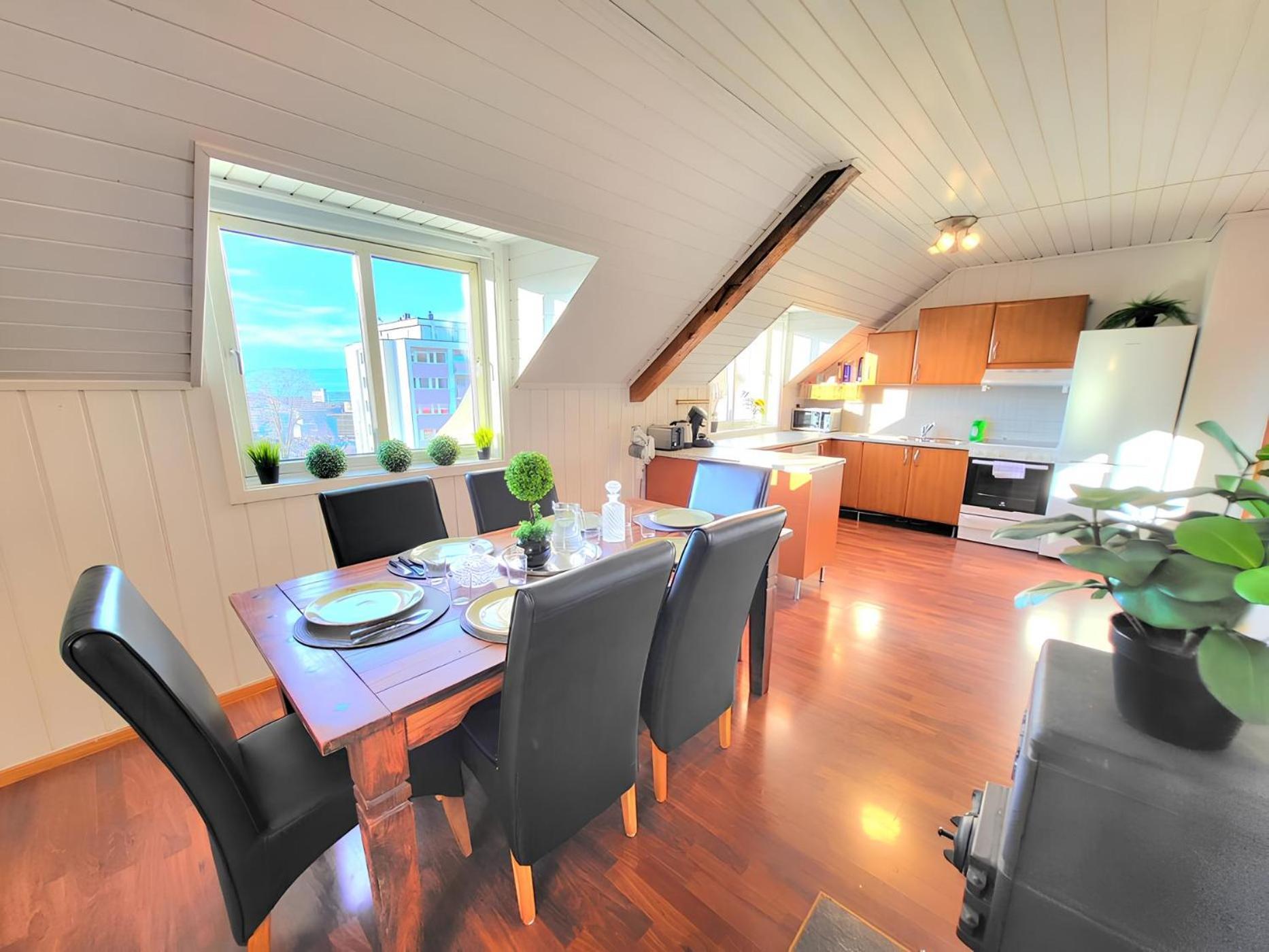 דירות טרונדהיים Sunset Penthouse, Fjord View & Parking מראה חיצוני תמונה